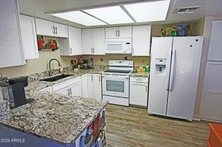 Photo #5: 7010195 Listing