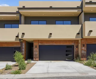 Photo #1: 7010269 Listing 