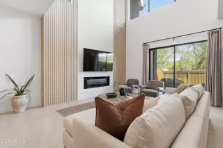 Photo #4: 7010269 Listing 