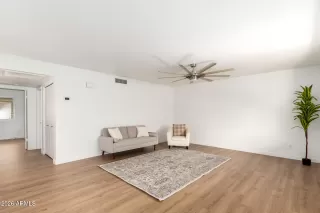 Photo #3: 7010458 Listing