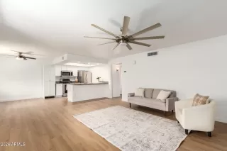 Photo #5: 7010458 Listing