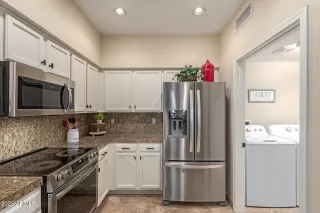 Photo #5: 7010560 Listing