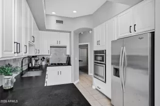 Photo #6: 7010601 Listing