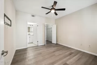 Photo #5: 7010785 Listing