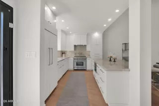 Photo #5: 7011014 Listing