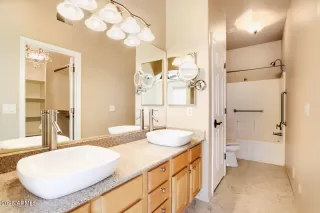 Photo #4: 7011102 Listing 