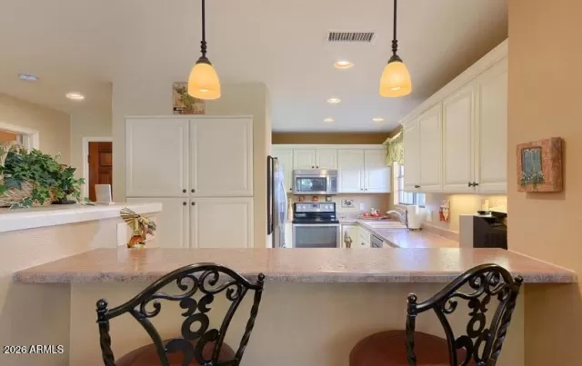 MLS: 7011121 Condo For Sale