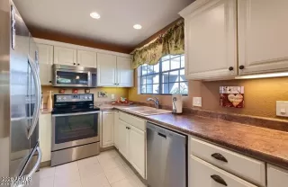 Photo #3: 7011121 Listing