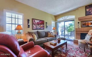 Photo #6: 7011121 Listing