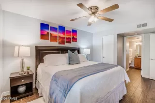 Photo #5: 7011179 Listing 