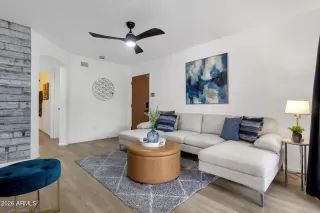 Photo #2: 7011288 Listing 