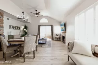 Photo #5: 7011393 Listing