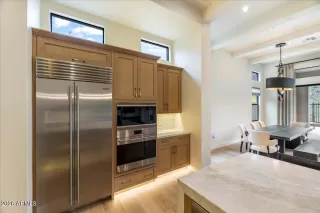 Photo #5: 7011715 Listing 