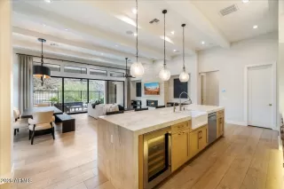 Photo #6: 7011715 Listing 