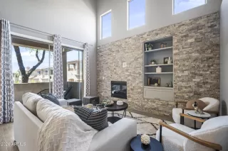 Photo #2: 7011774 Listing 