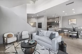 Photo #5: 7011774 Listing 