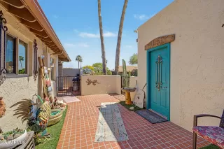 Photo #5: 7011796 Listing