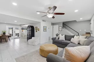 Photo #3: 7011880 Listing