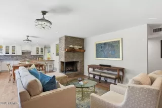 Photo #3: 7011912 Listing