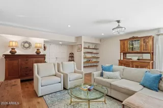 Photo #4: 7011912 Listing