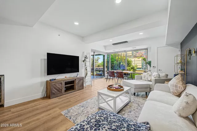 MLS: 7011974 Condo For Sale