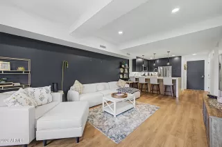 Photo #1: 7011974 Listing 