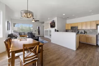 Photo #6: 7012083 Listing 