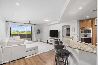 Photo #2: 7012326 Listing