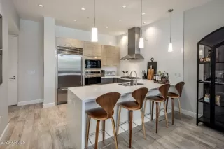 Photo #2: 7012331 Listing