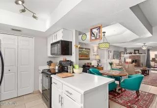 Photo #6: 7012389 Listing 