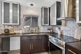 Photo #3: 7012392 Listing 