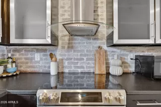 Photo #4: 7012392 Listing 