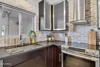 Photo #5: 7012392 Listing 