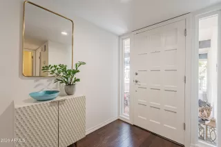 Photo #4: 7012429 Listing 