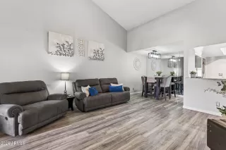 Photo #3: 7012445 Listing 