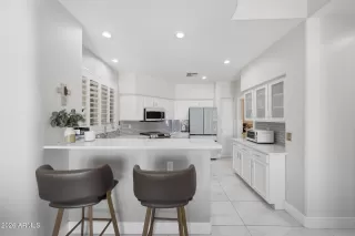 Photo #6: 7012589 Listing 