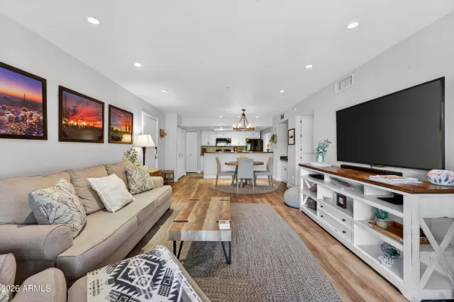 MLS: 7012625 Condo For Sale