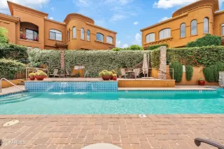 Photo #6: 7012776 Listing 