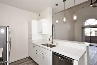 Photo #2: 7012947 Listing 