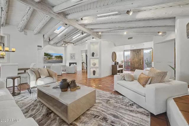 MLS: 7013036 Condo For Sale