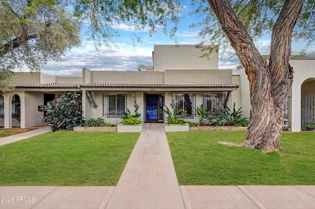 MLS: 7013082 Condo For Sale