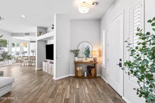 Photo #1: 7013348 Listing 