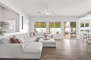 Photo #2: 7013348 Listing 