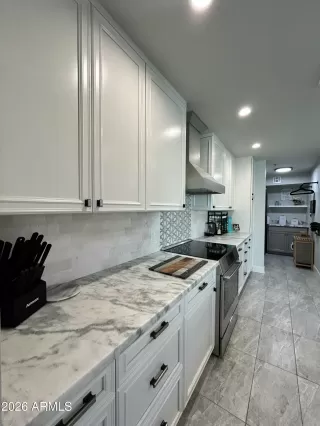 Photo #2: 7013451 Listing