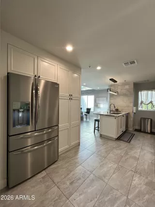 Photo #4: 7013451 Listing