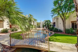 Photo #4: 7013497 Listing