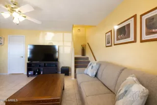 Photo #6: 7013503 Listing 