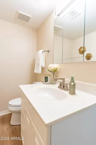 Photo #1: 7013668 Listing 