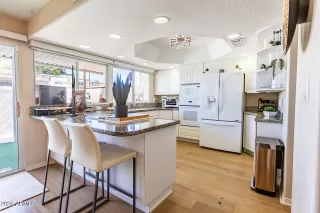 Photo #6: 7013668 Listing 