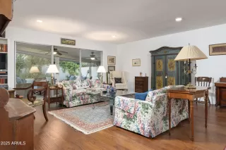 Photo #4: 7013901 Listing 